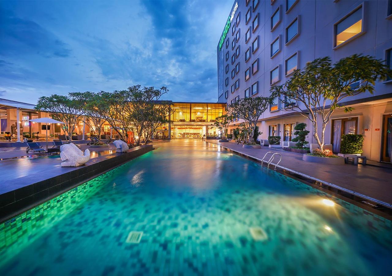 Harris Hotel Sentul City Bogor Buitenkant foto