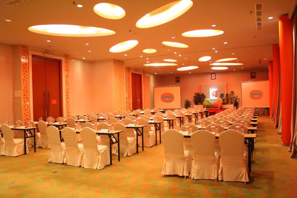 Harris Hotel Sentul City Bogor Buitenkant foto