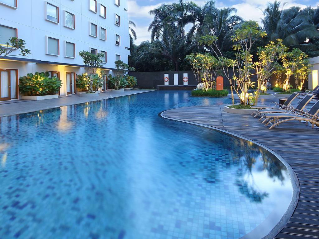 Harris Hotel Sentul City Bogor Buitenkant foto